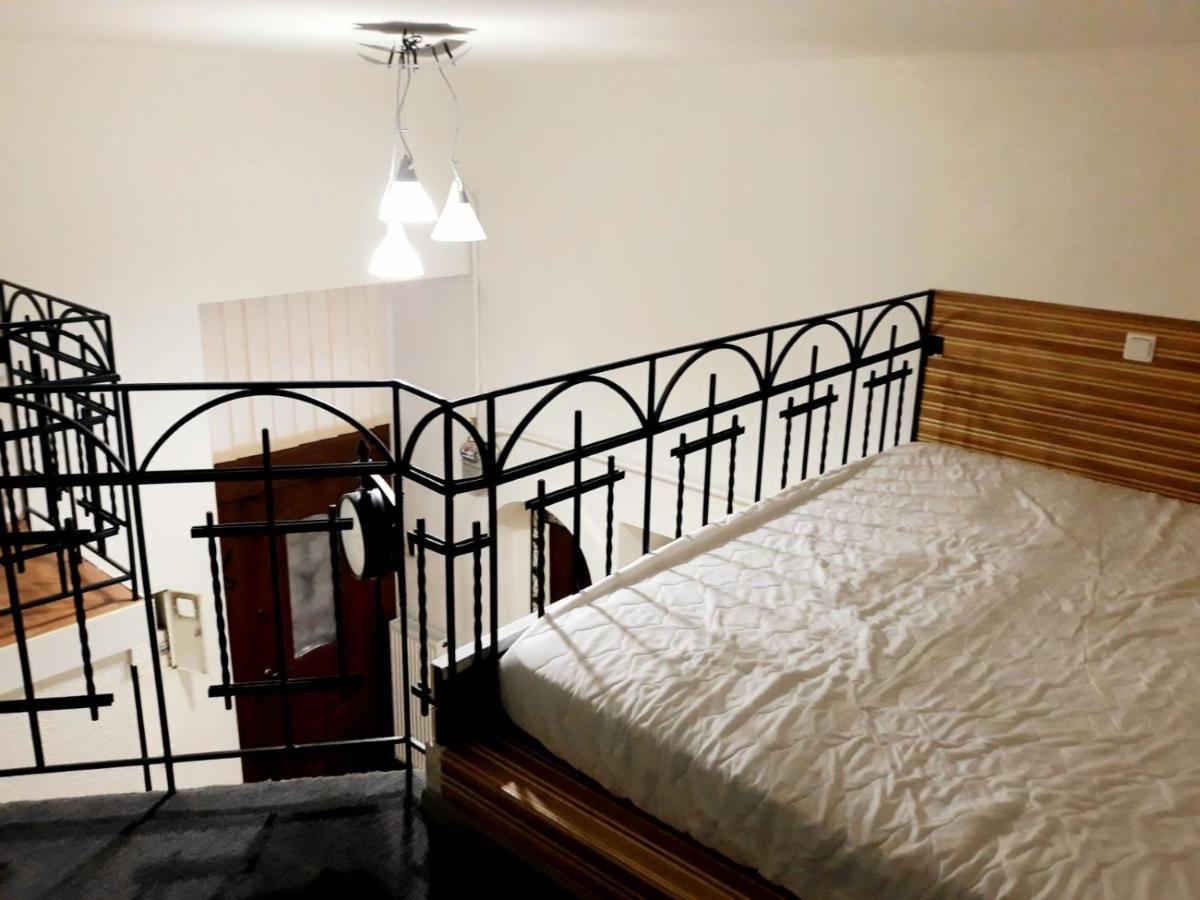 Regrand Apartment On Svobody 22 Lviv Bagian luar foto